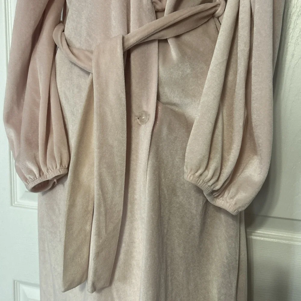 Vintage 70-80's JC Penney Pink Velour Long House‎ Robe Ruffle Victorian Granny M